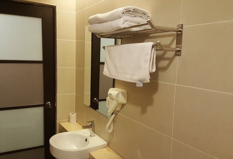 Королевский Номер, 9 Square Hotel   Kota Damansara