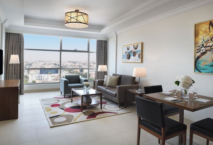 Апартаменты 3 Спальни, Marriott Executive Apartments Al Khobar