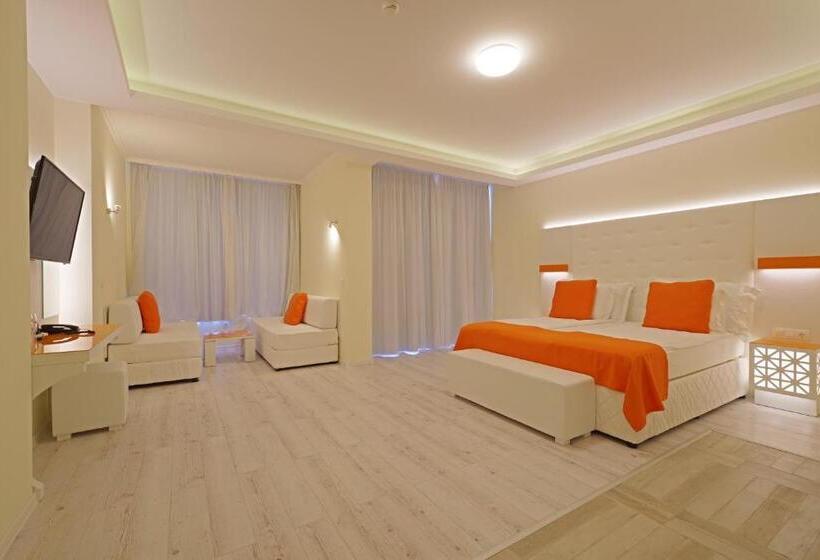 Номер Deluxe, Perla Beach Luxury   All Inclusive & Free Beach Access