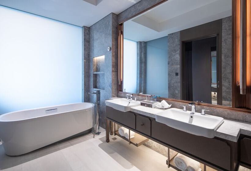Президентский Люкс, Radisson Blu Resort Wetland Park