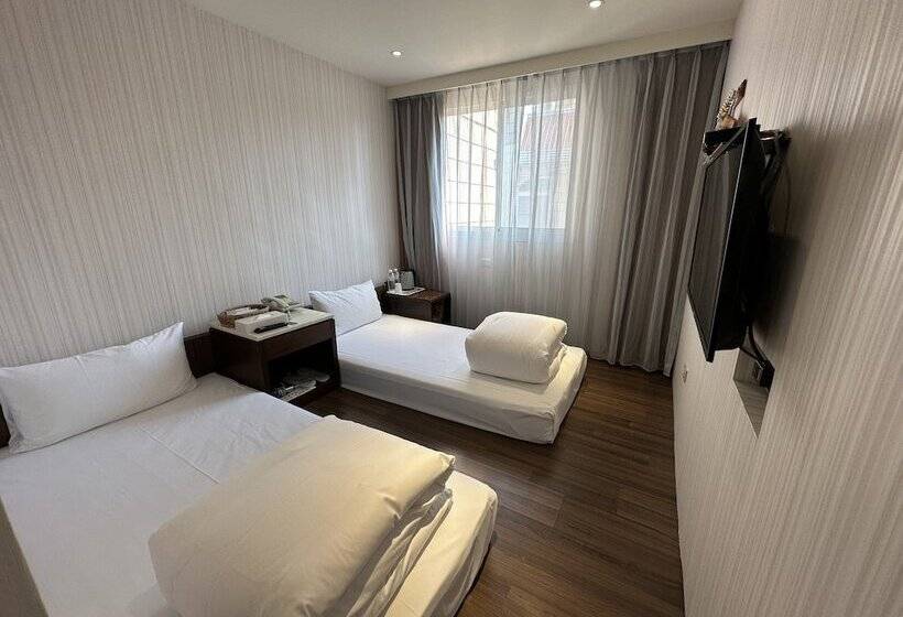 اتاق استاندارد, Young Soarlan Hotel   Tainan