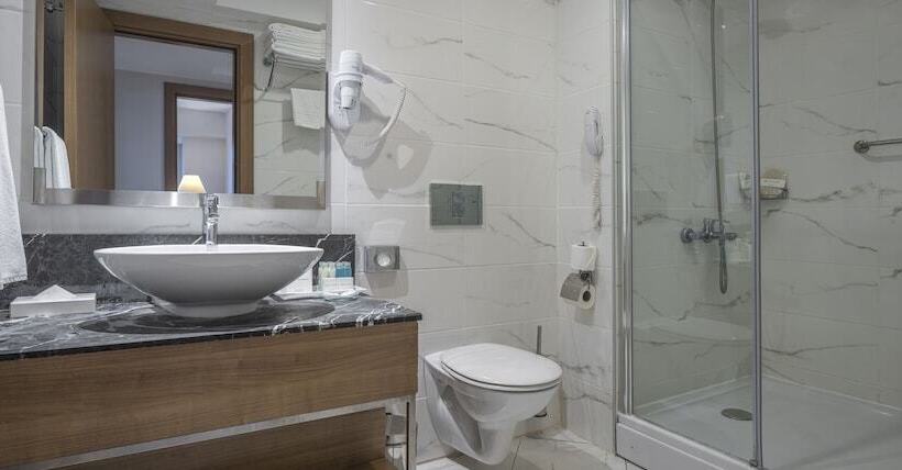Family Suite, Wyndham Garden Lara