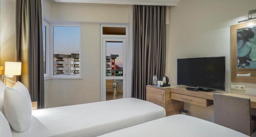 Номер Стандарт, Wyndham Garden Lara