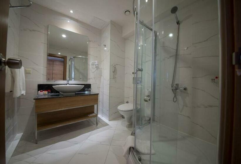 Family Suite, Wyndham Garden Lara