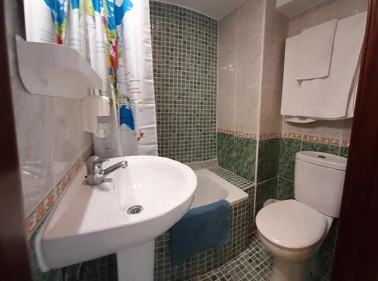 ダブルベッドスタンダードルーム, Hostal Verdemar