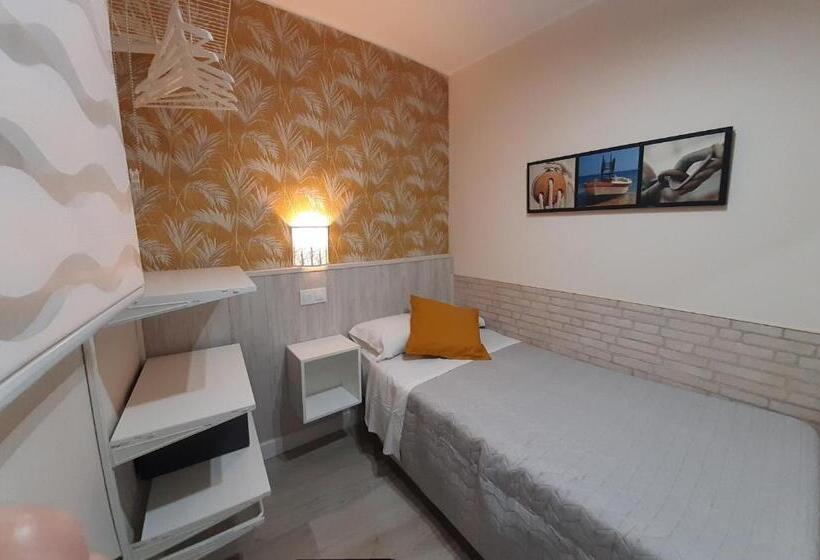 Номер Economy Индивидуальный, Hostal Verdemar