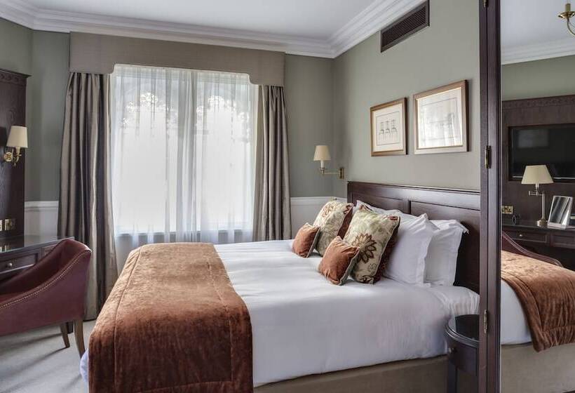 اتاق لوکس, St Paul S