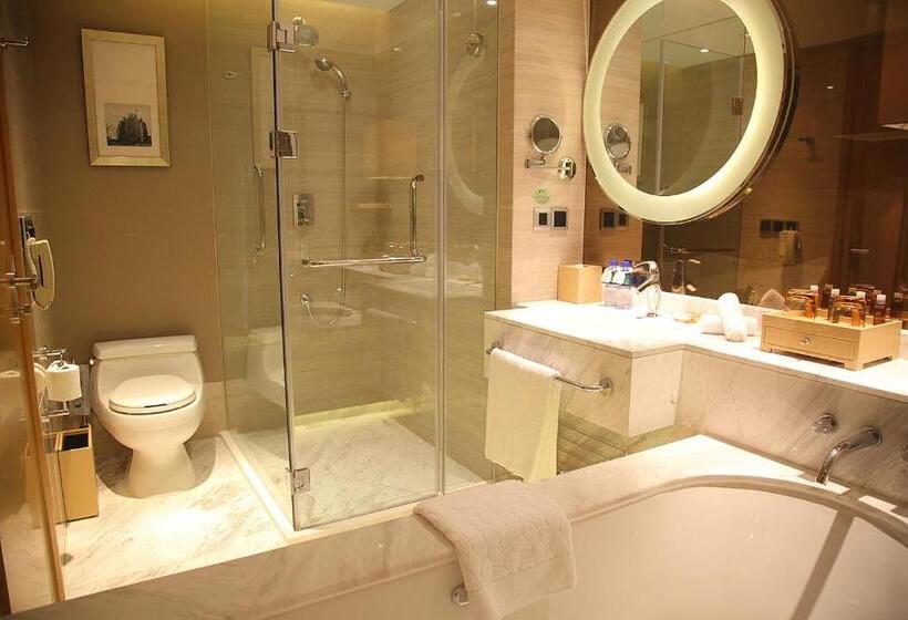 سوییت لوکس, Shanghai Hongqiao Airport Hotel   Air China