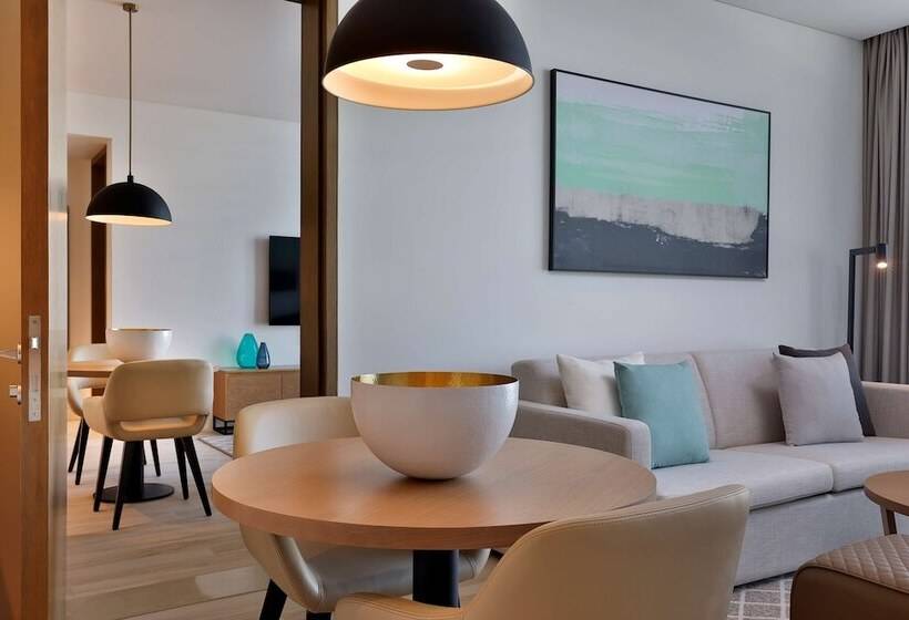Апартаменты 3 Спальни, Doubletree By Hilton Abu Dhabi Yas Island Residences