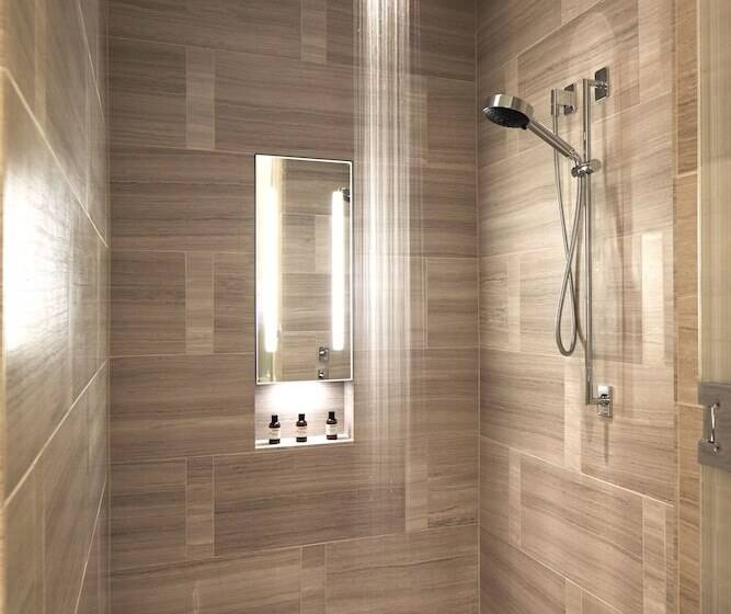مجموعه ویستا شهر, Park Hyatt New York