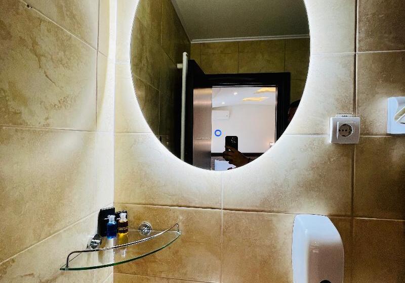 اتاق استاندارد, Side One Design Hotel Garni