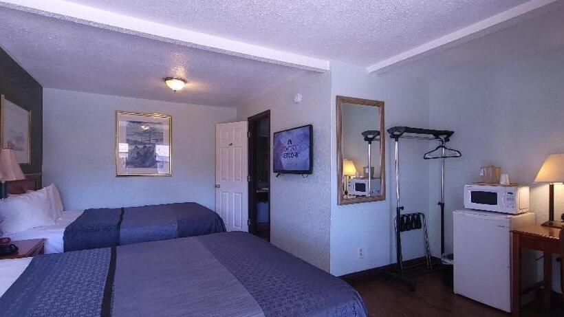 스탠다드 룸 더블 침대 2개, Rodeway Inn Chico University Area