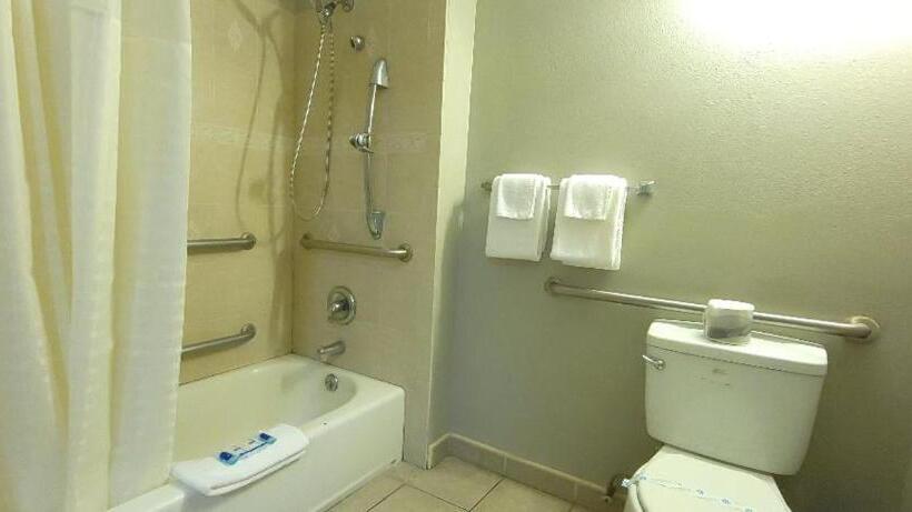 장애인을 위한 스탠다드 룸, Rodeway Inn Chico University Area