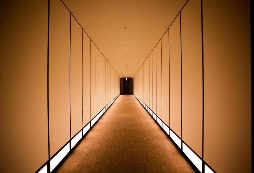Номер Стандарт, Andaz Tokyo   A Concept By Hyatt