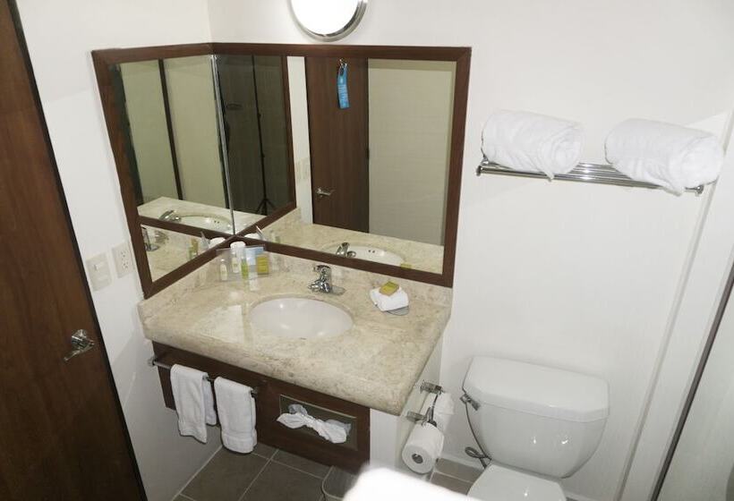２ダブルベッドのスタンダードルーム, Hampton Inn By Hilton San Juan Del Rio