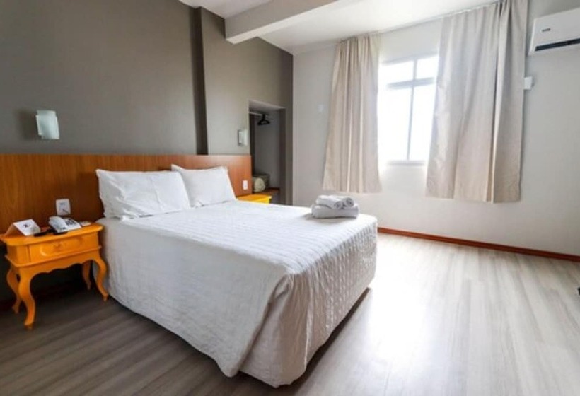 스탠다드 스튜디오, Itajai Express Residence