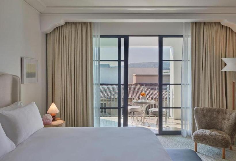 Номер Стандарт с Террасой, The Maybourne Beverly Hills, Maybourne Hotel Collection