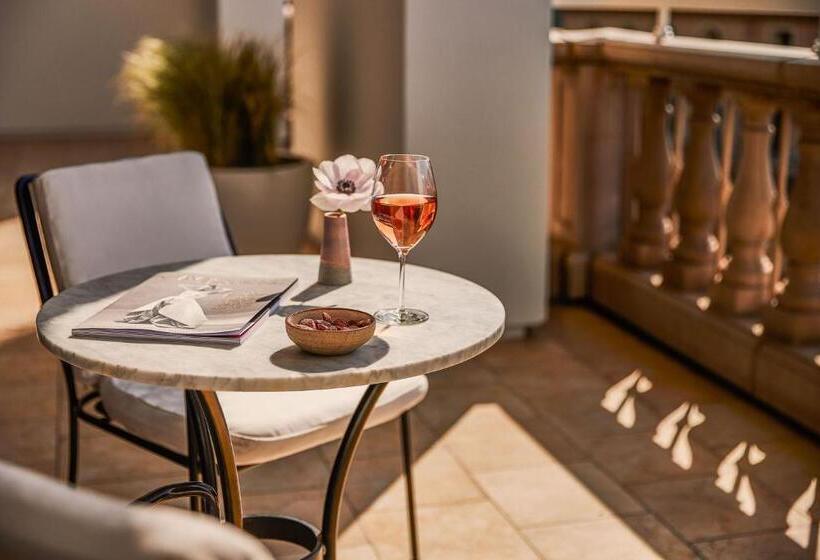 Люкс с Террасой, The Maybourne Beverly Hills, Maybourne Hotel Collection