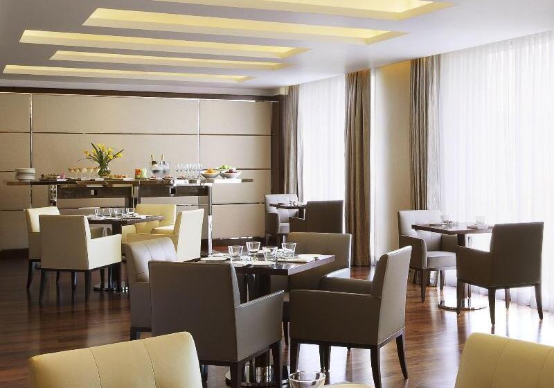 Номер Executive, Courtyard By Marriott Kochi Airport