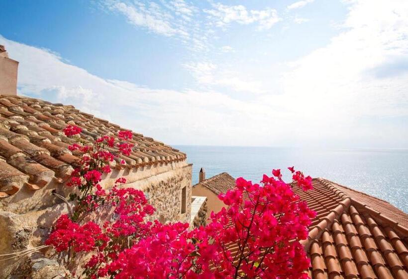 Люкс Superior, Moni Emvasis Luxury Suites