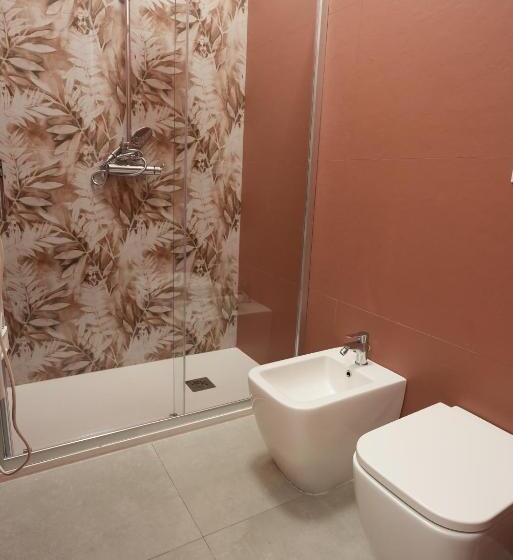 اتاق کلاسیک سه تخته, Ross Family Suites