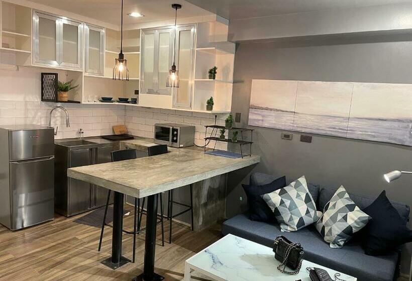Студия Стандарт, Crib 252 Subic Bay