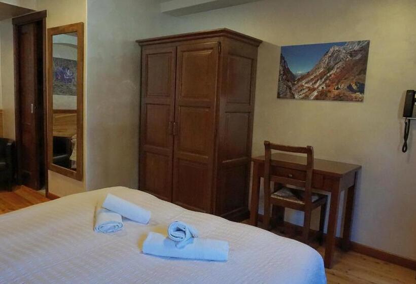 Трехместный Номер Стандарт с Видом, Pensione Albergo Diffuso Ceaglio Valle Maira