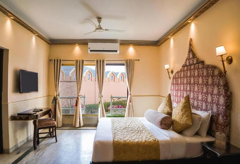 家庭房带园景, The Neeraj Ganga Heritage Palace