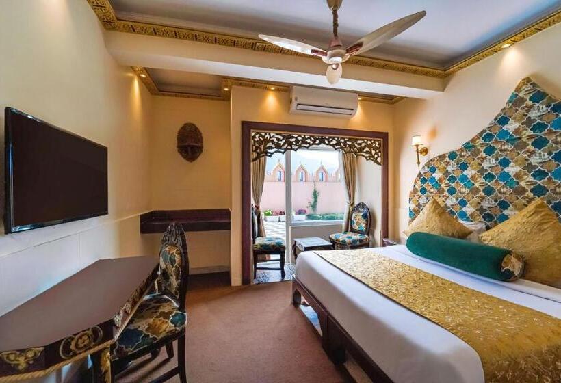 غرفة ديلوكس, The Neeraj Ganga Heritage Palace