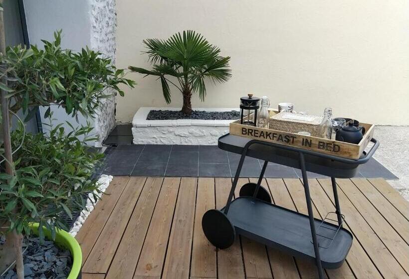 带按摩浴盆的套房, Love Suites & Spa Le Chai Avec Lit Rond