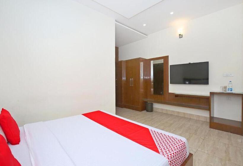 豪华房间, Oyo 12766 Nimantran Resort
