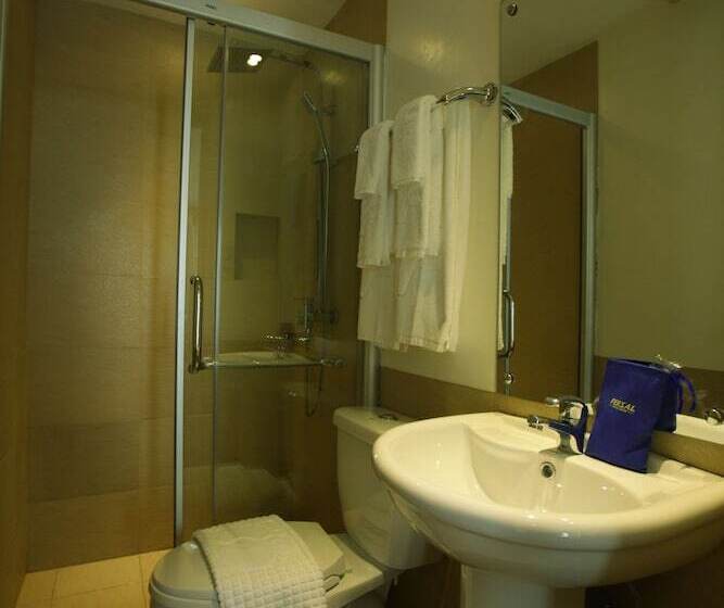 Quarto deluxe, Fersal Hotel Malakas, Quezon City