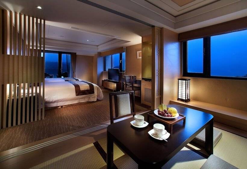 اتاق استاندارد با چشم‌انداز دریاچه, Sun Moon Lake
