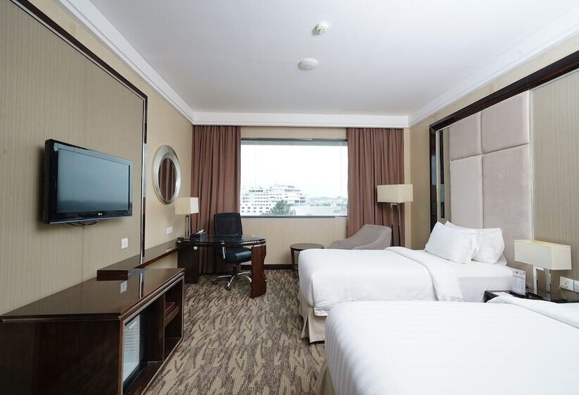 Номер Deluxe, Swiss Belhotel Harbour Bay