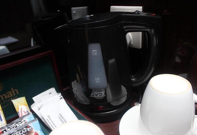 Полулюкс, Swiss Belhotel Harbour Bay