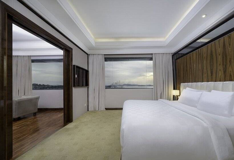Полулюкс, Swiss Belhotel Harbour Bay