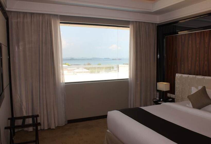 Президентский Люкс, Swiss Belhotel Harbour Bay