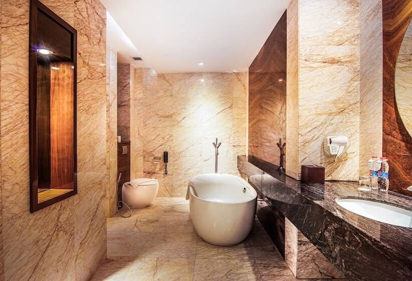 Президентский Люкс, Swiss Belhotel Harbour Bay