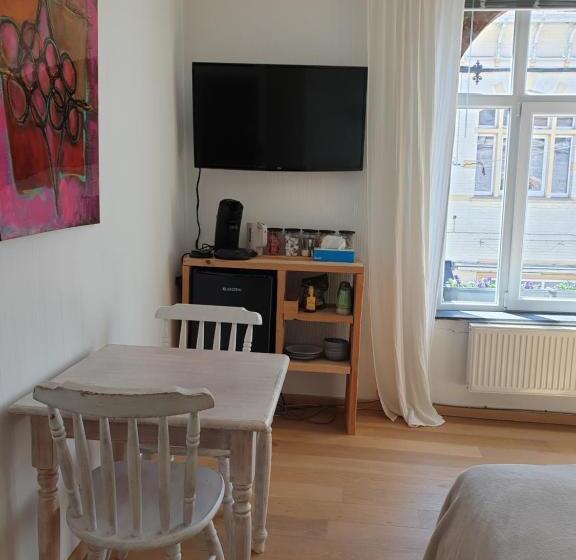 스탠다드 트리플 룸, Escale Chambre D Hôtes Au Coeur Du Vieux Profondeville Entre Namur Et Dinant