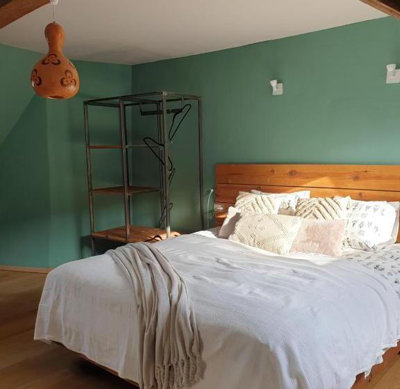 Четырехместный Номер Стандарт, Escale Chambre D Hôtes Au Coeur Du Vieux Profondeville Entre Namur Et Dinant