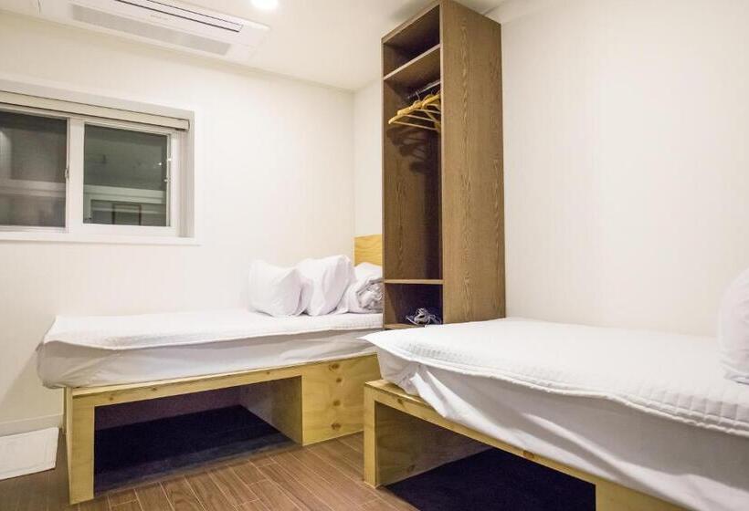 スタンダードルーム, Seoulite Inn Myeongdong Formerly   Step Inn Myeongdong 2