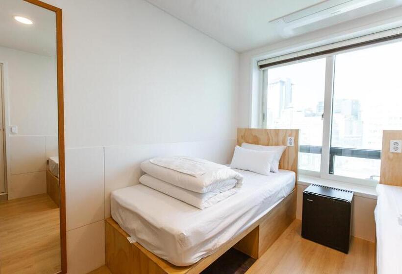 スタンダードシティビュールーム, Seoulite Inn Myeongdong Formerly   Step Inn Myeongdong 2