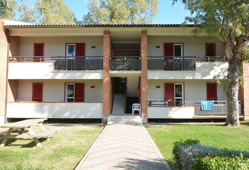 Апартаменты 2 Спальни, Golfo Del Sole Holiday Resort