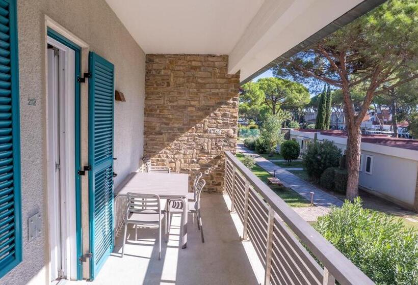 Апартаменты 1 Спальня, Golfo Del Sole Holiday Resort