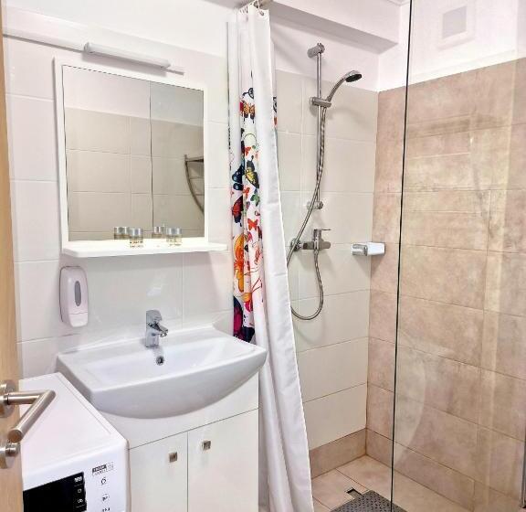 آپارتمان 2 خوابه, Stay Inn Rediu