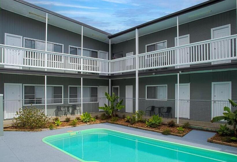 四人豪华间, Pacific Motel 09