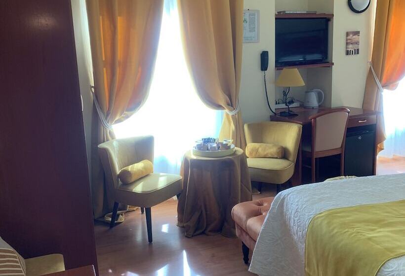 Трехместный Номер Superior, Auberge Du Cheval Blanc