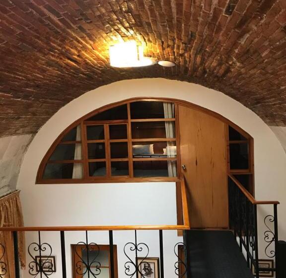 דירת חדר, Casona Solar