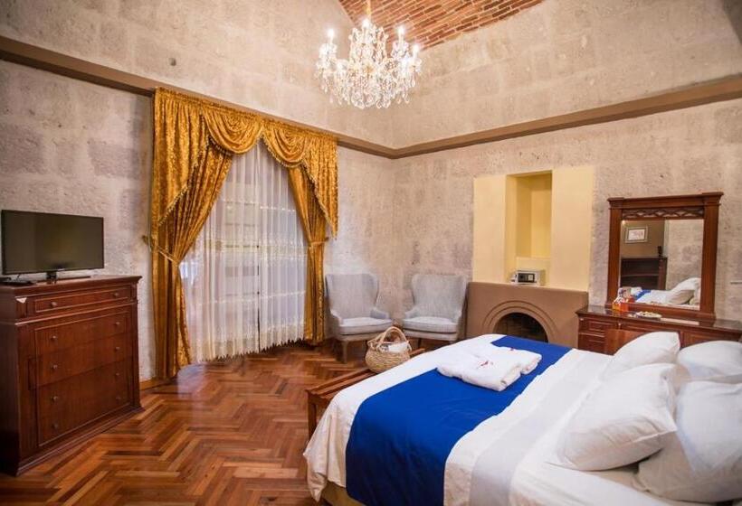 סוויטה, Casona Solar