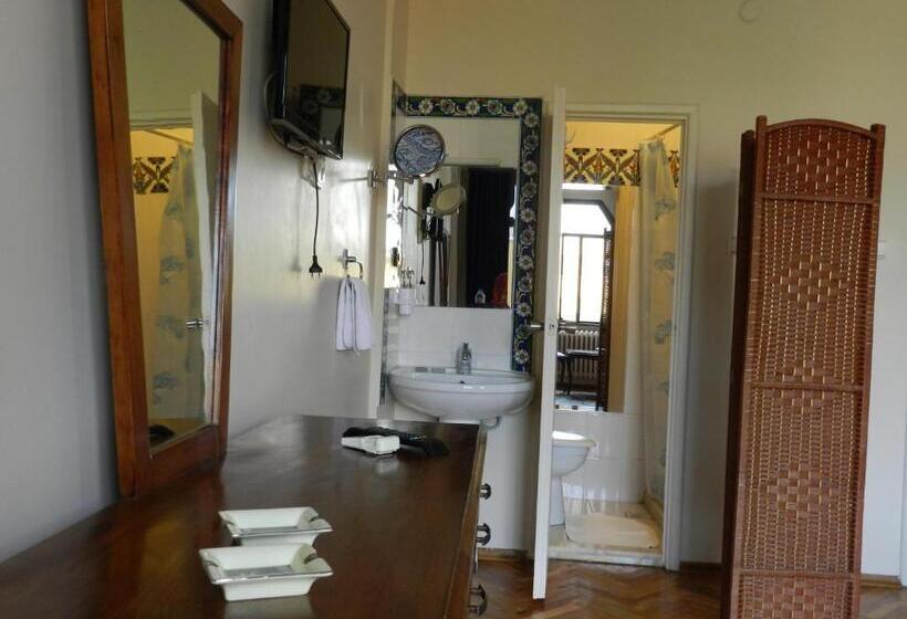 ファミリールーム, Guest House   Grandma S House
